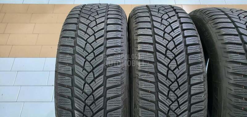 Fulda 205/60 R16 Zimska