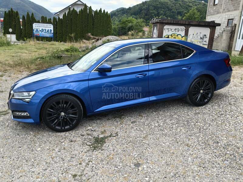 Škoda Superb 