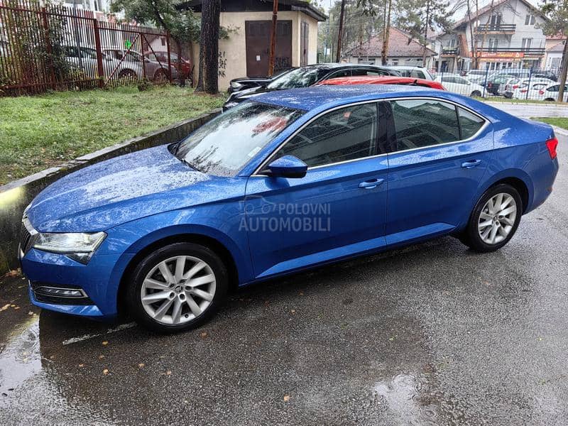 Škoda Superb 2022.god