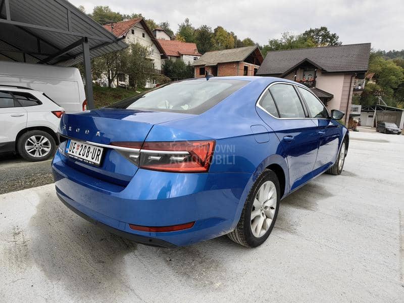 Škoda Superb 2022.god
