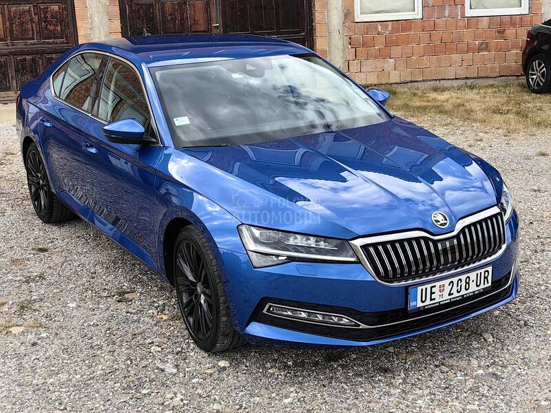 Škoda Superb 