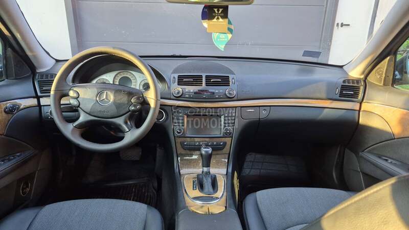 Mercedes Benz E 220 CDI AVANTGARDE