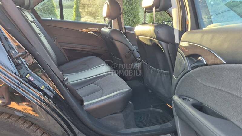 Mercedes Benz E 220 CDI AVANTGARDE