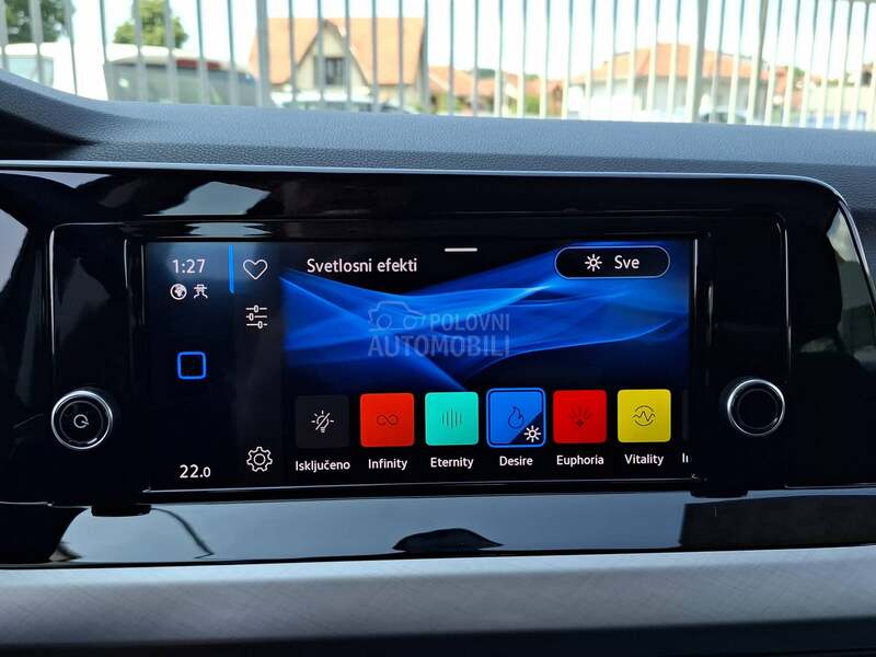 Volkswagen Golf 8 1.5 tgi virtual