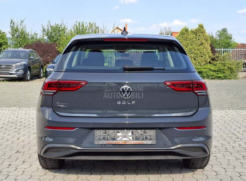Volkswagen Golf 8 1.5 tgi virtual