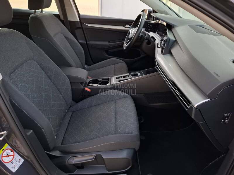 Volkswagen Golf 8 1.5 tgi virtual