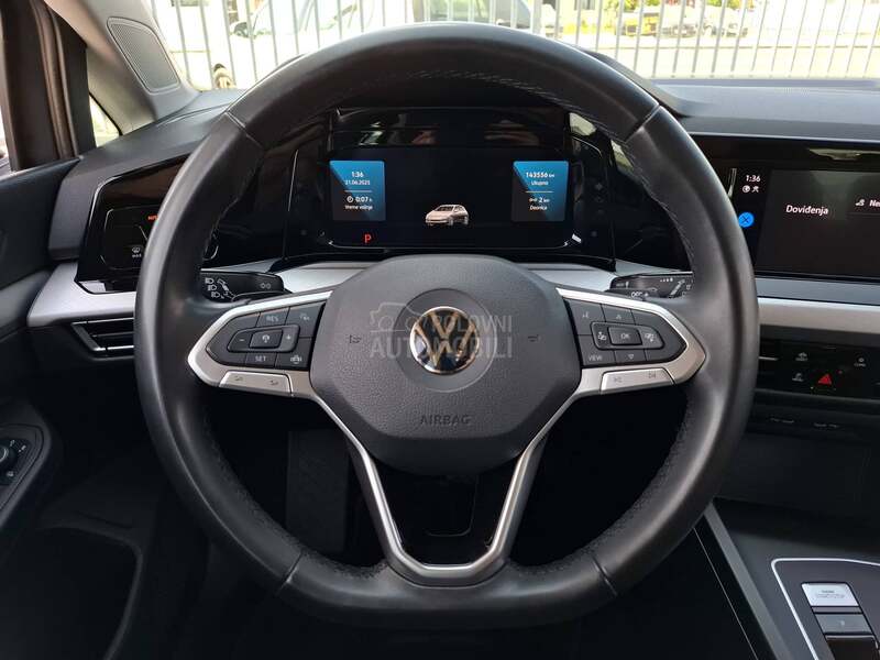 Volkswagen Golf 8 1.5 tgi virtual