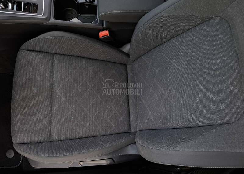 Volkswagen Golf 8 1.5 tgi virtual