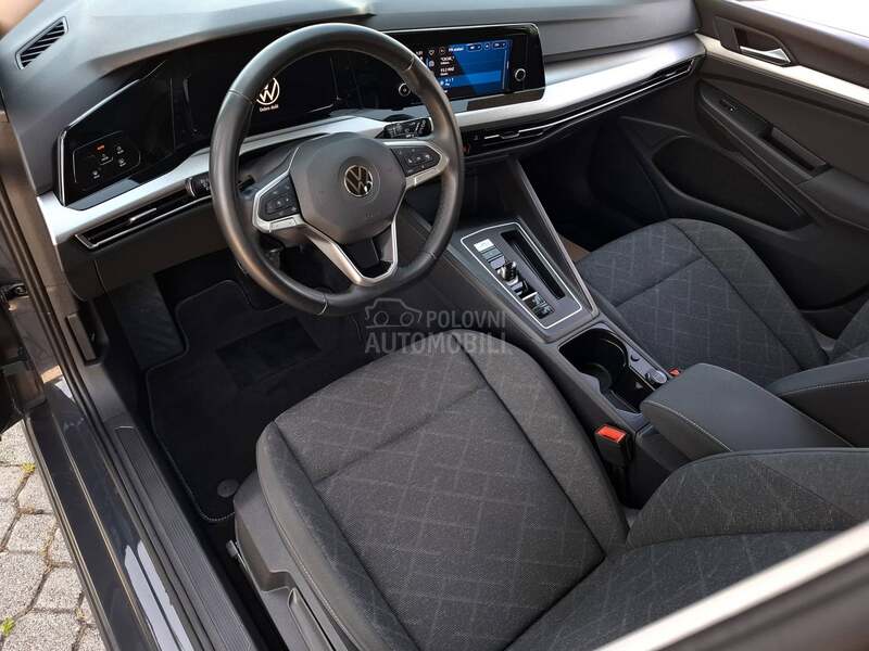 Volkswagen Golf 8 1.5 tgi virtual
