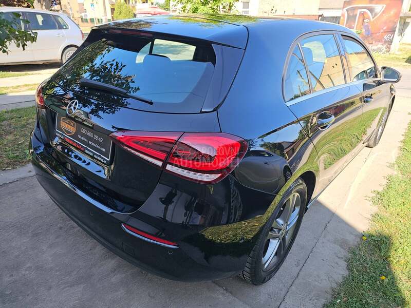 Mercedes Benz A 180 VIRTUAL AUT LED