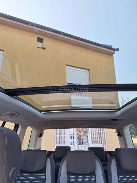 Volkswagen Touran 2.0 TDI