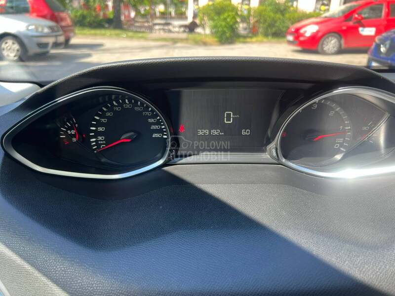 Peugeot 308 BlueHDI