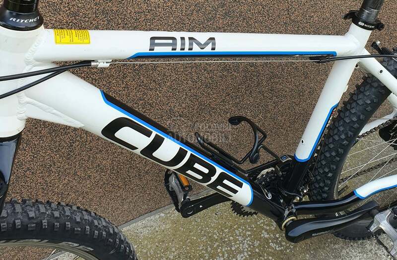 Cube AIM 3X8