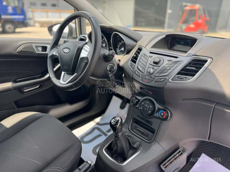 Ford Fiesta 1.5 TDCI / TITANIUM