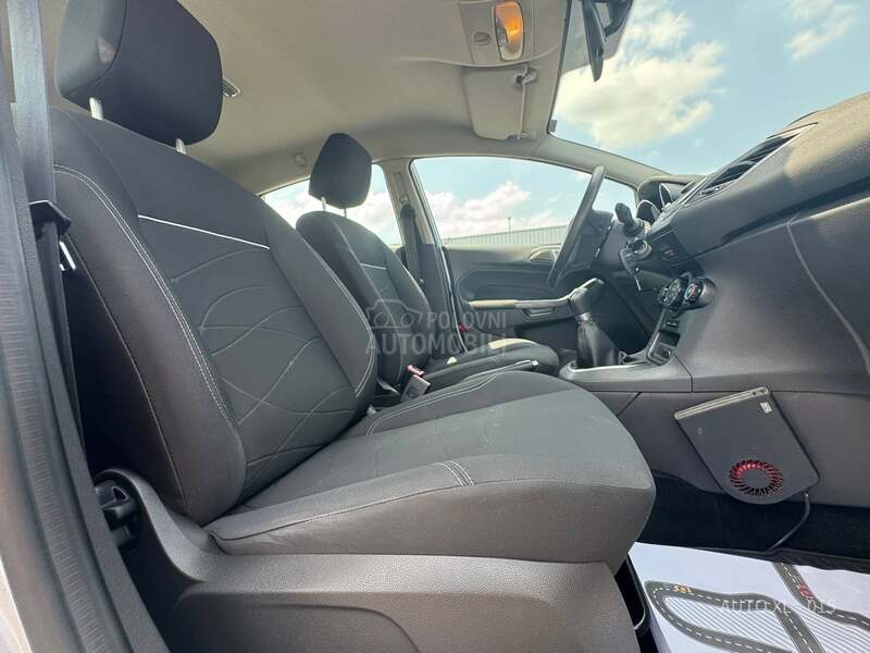 Ford Fiesta 1.5 TDCI / TITANIUM