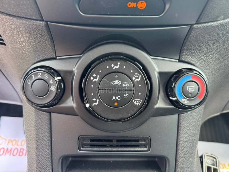 Ford Fiesta 1.5 TDCI / TITANIUM