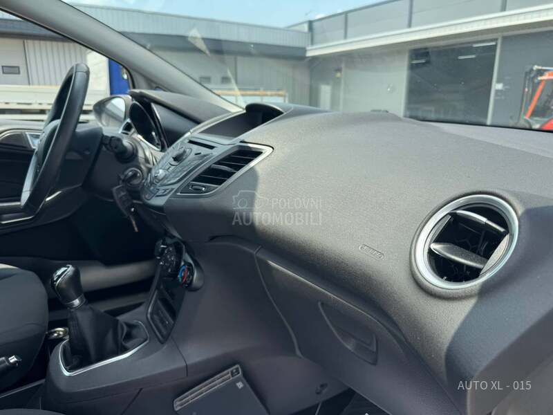 Ford Fiesta 1.5 TDCI / TITANIUM