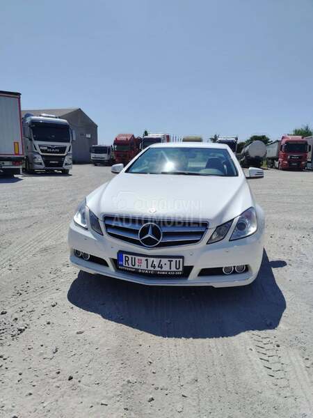 Mercedes Benz E 200 E 200 CGI