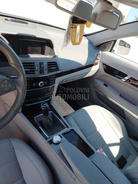 Mercedes Benz E 200 E 200 CGI