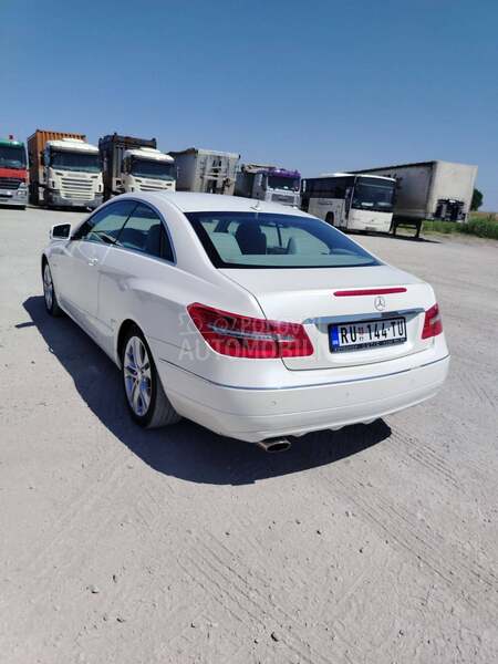 Mercedes Benz E 200 E 200 CGI