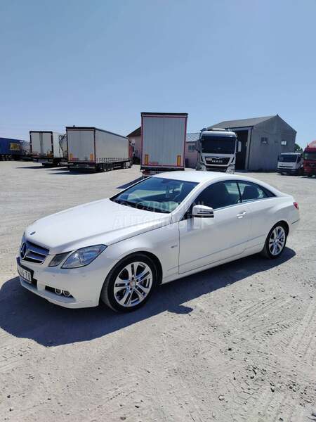 Mercedes Benz E 200 E 200 CGI