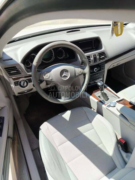 Mercedes Benz E 200 E 200 CGI