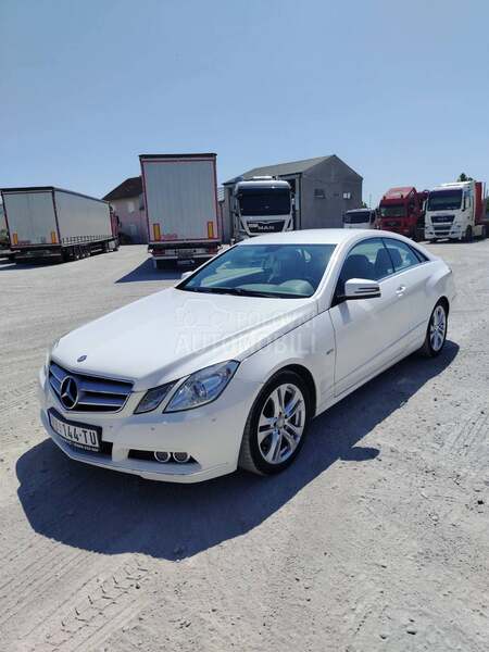 Mercedes Benz E 200 E 200 CGI