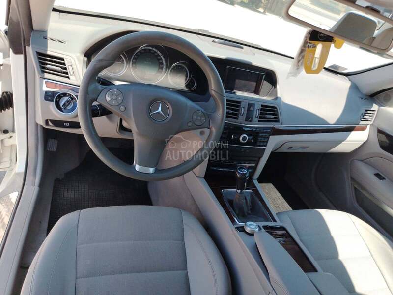 Mercedes Benz E 200 E 200 CGI