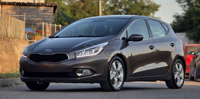 Kia cee`d 1.6 GDI, CH