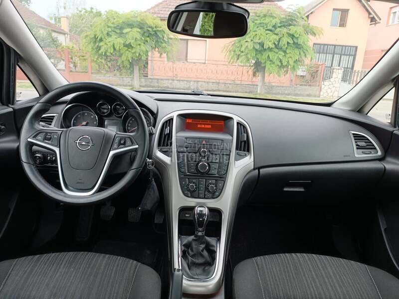 Opel Astra J 1.7 CDTI