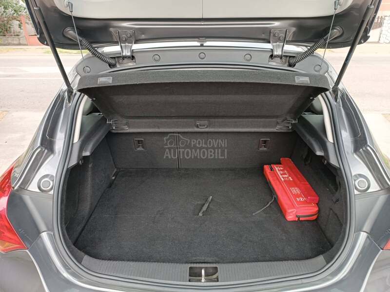 Opel Astra J 1.7 CDTI