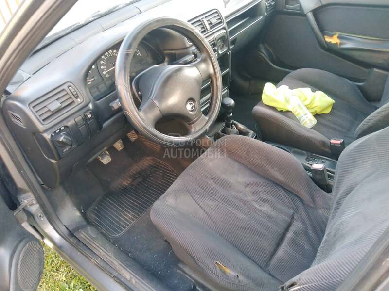 Opel Vectra A 1,7d, gl.