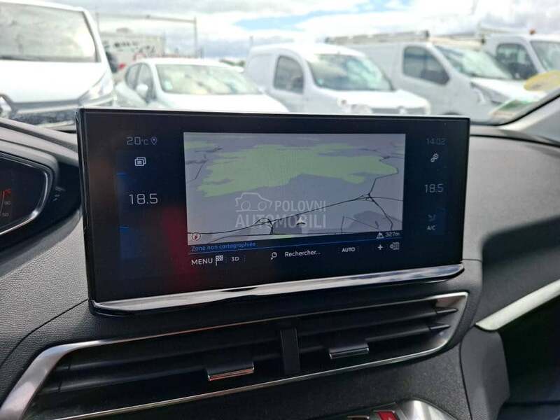 Peugeot 5008 1.5 BLUEHDI
