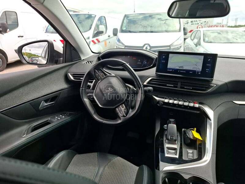 Peugeot 5008 1.5 BLUEHDI