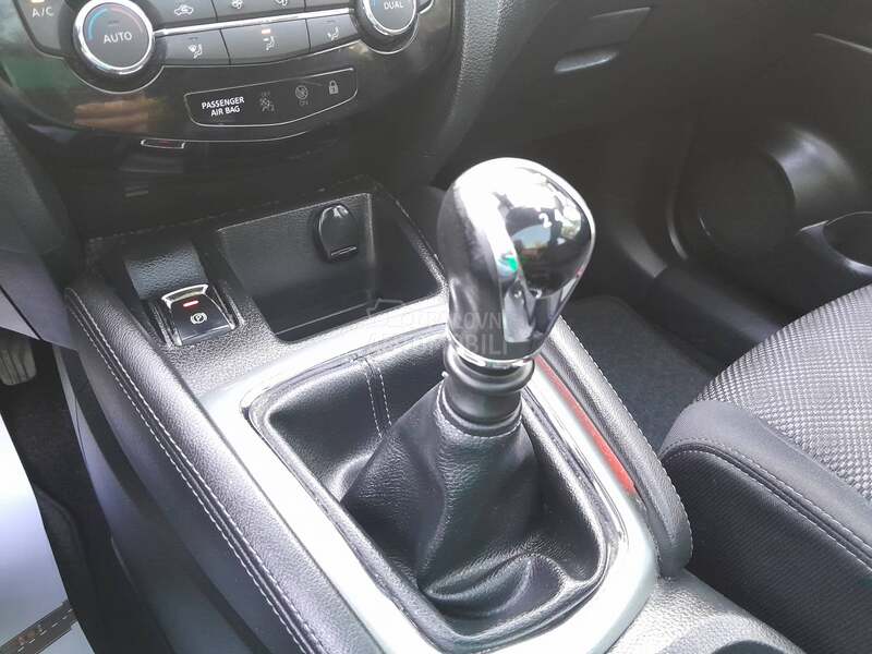 Nissan Qashqai PANO/TEKNA/KAM360