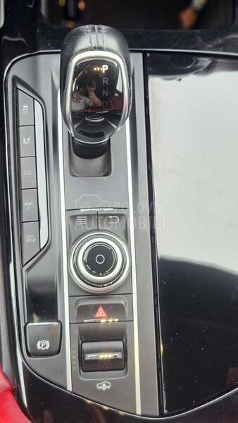 Maserati Levante bicolore