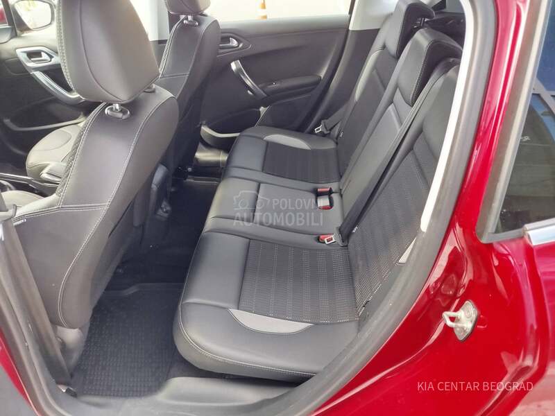Peugeot 2008 1.2 ALLURE M/T