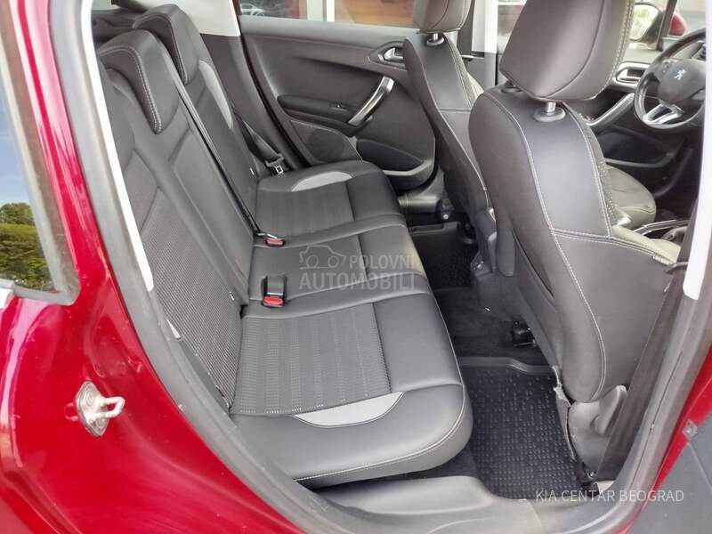 Peugeot 2008 1.2 ALLURE M/T