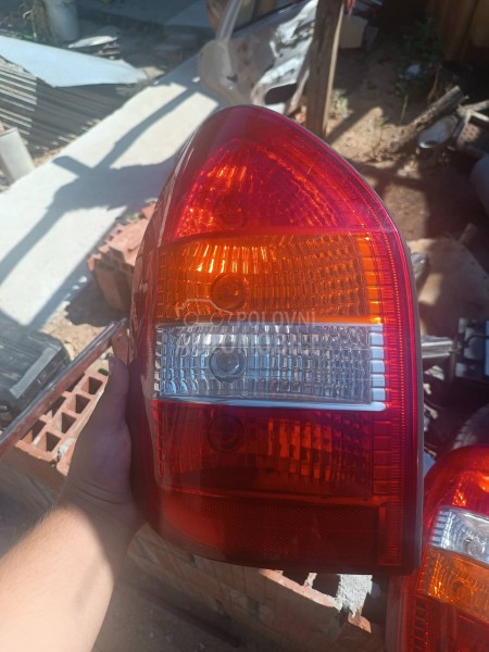 Leva stop lampa za Zafiru A