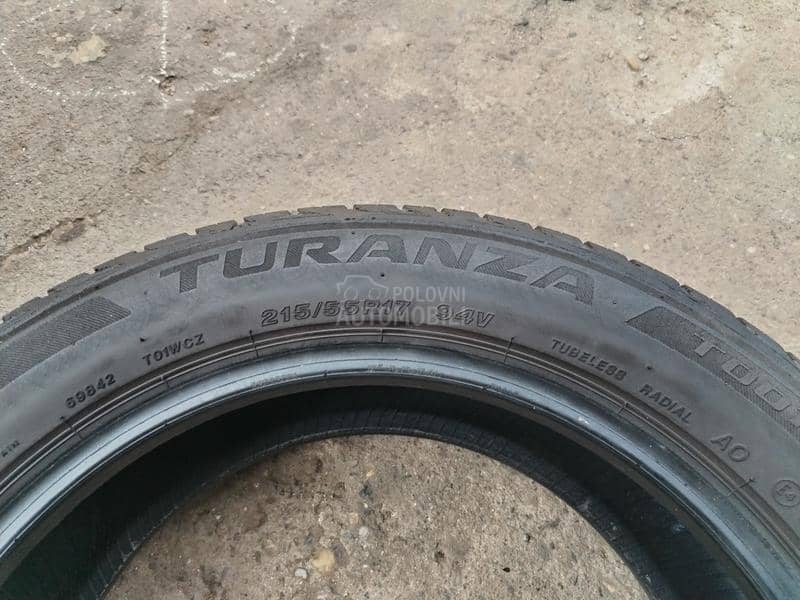 Bridgestone 215/55 R17 Letnja
