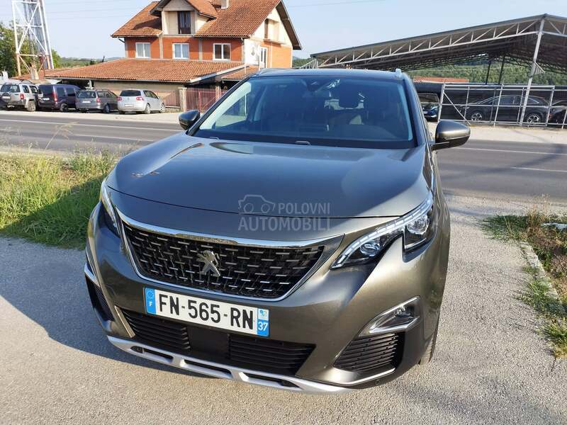 Peugeot 5008 1.5 BLUEHDI ALLURE