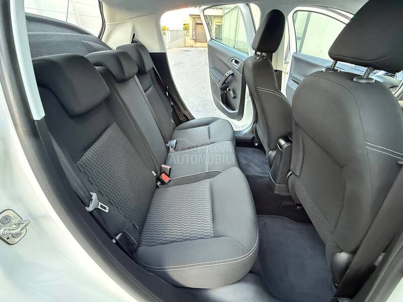 Peugeot 208 1.5HDI/ ACTIVE