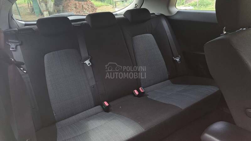 Kia pro_cee`d 1.6