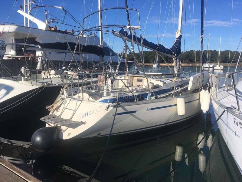 Bavaria 38 CRUISER