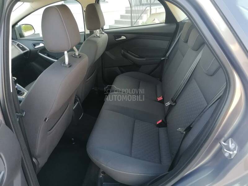 Ford Focus 1.0i TREND CH