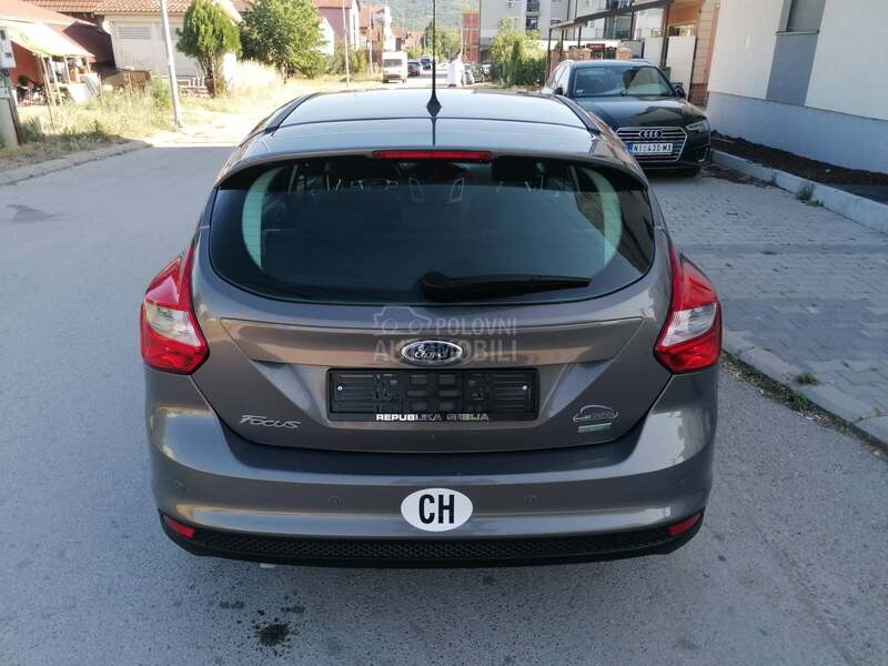 Ford Focus 1.0i TREND CH
