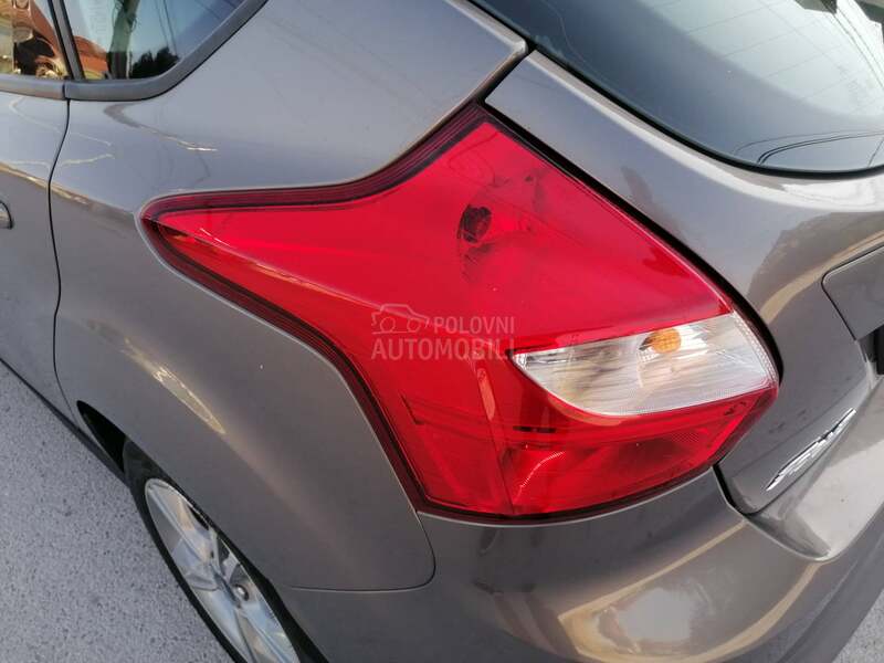 Ford Focus 1.0i TREND CH