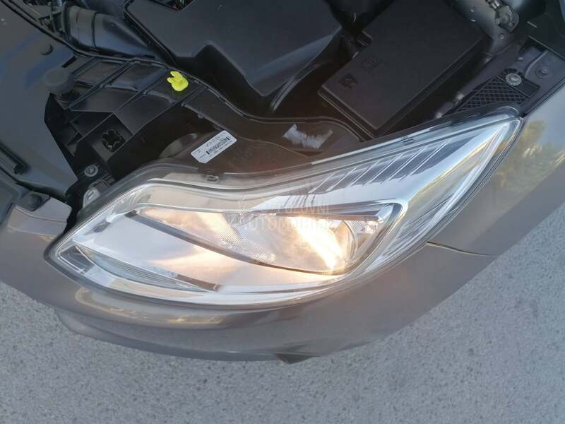 Ford Focus 1.0i TREND CH