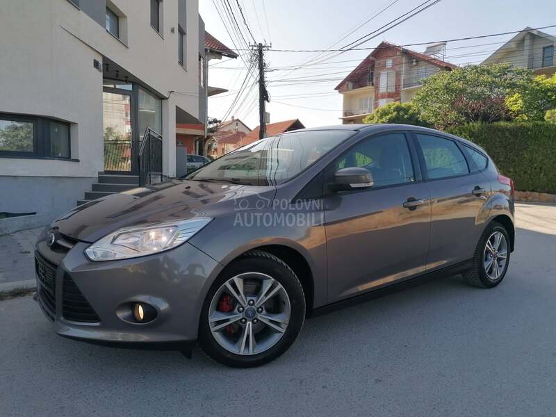 Ford Focus 1.0i TREND CH