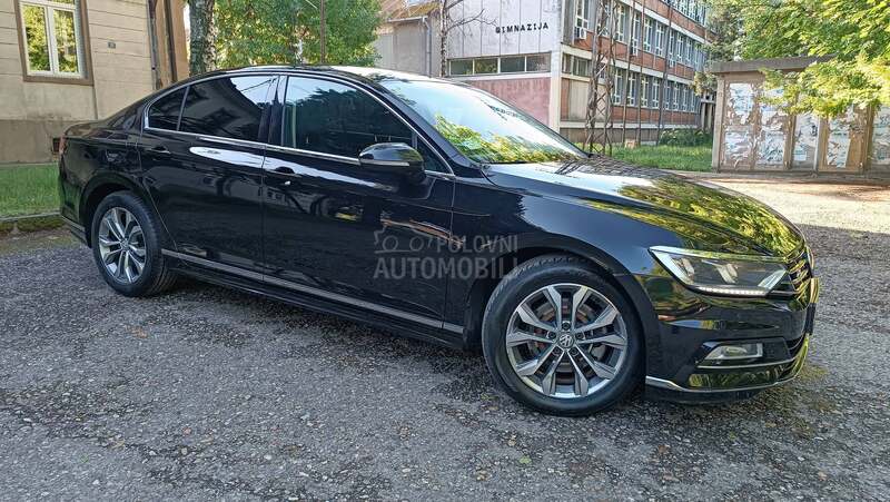 Volkswagen Passat B8 R - L I N E / N O V